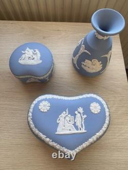 Ensemble de 3 bibelots en jaspe bleu pâle Wedgwood vintage