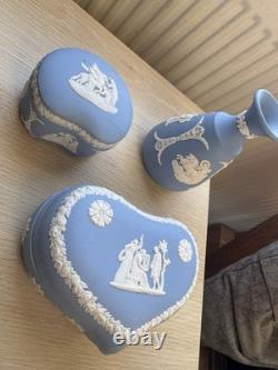 Ensemble de 3 bibelots en jaspe bleu pâle Wedgwood vintage