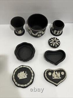 Ensemble de 5 pièces différentes de VTG Wedgwood Angleterre Jasperware Black Dancing Hours