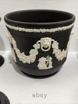 Ensemble de 5 pièces différentes de VTG Wedgwood Angleterre Jasperware Black Dancing Hours