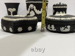 Ensemble de 5 pièces différentes de VTG Wedgwood Angleterre Jasperware Black Dancing Hours