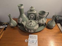 Ensemble de 7 pièces de plateau à thé en jaspe Wedgwood vert et blanc