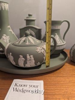 Ensemble de 7 pièces de plateau à thé en jaspe Wedgwood vert et blanc