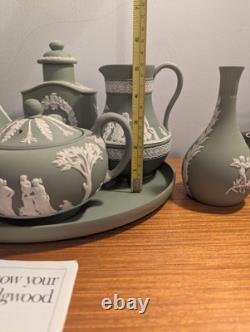 Ensemble de 7 pièces de plateau à thé en jaspe Wedgwood vert et blanc
