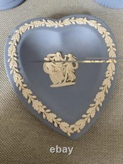 Ensemble de 9 pièces en jaspe Wedgwood bleu et blanc vintage collectionnable