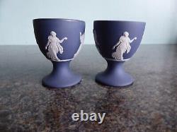 Ensemble de deux tasses à œufs en porcelaine bleue Wedgwood Jasper Ware Dancing Hours