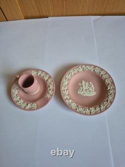 Ensemble de miniature tasse à thé et soucoupe en jaspe rose Wedgwood vintage PINK Angleterre