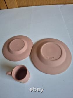 Ensemble de miniature tasse à thé et soucoupe en jaspe rose Wedgwood vintage PINK Angleterre