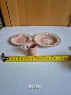 Ensemble de miniature tasse à thé et soucoupe en jaspe rose Wedgwood vintage PINK Angleterre
