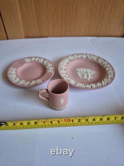 Ensemble de miniature tasse à thé et soucoupe en jaspe rose Wedgwood vintage PINK Angleterre