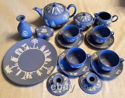 Ensemble de thé en jaspe bleu Wedgwood de 16 pièces