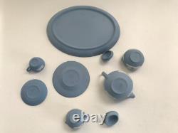 Ensemble de thé miniature en jasperware bleu Wedgwood en excellent état
