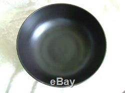 Exquis Wedgwood Noir Basalte Jasperware 10 Centerpiece Bowl