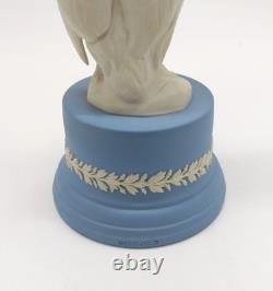 Figurine Wedgwood Jasperware bleue et blanche Léda et le cygne 25 cm Mythologie grecque