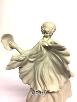 Figurine Wedgwood Melpomene Jasperware De La Collection De Musiques Classiques Cw330