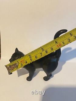 Figurine de chat en basalte noir rare Wedgwood Ernest Light avec des yeux verts, vers 1915