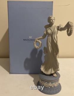 Figurine des Heures Dansantes en Jasperware Wedgwood Statue de Déesse Grecque No 1690 en Boîte