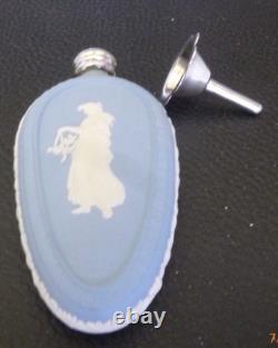 Flacon de parfum vintage en jasperware bleu Wedgwood