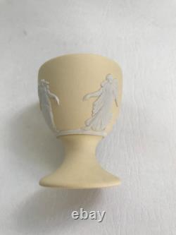 Gobelet à œuf en jaspe Wedgwood jaune Heures dansantes