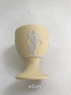 Gobelet à œuf en jaspe Wedgwood jaune Heures dansantes