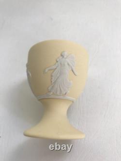 Gobelet à œuf en jaspe Wedgwood jaune Heures dansantes