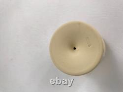 Gobelet à œuf en jaspe Wedgwood jaune Heures dansantes