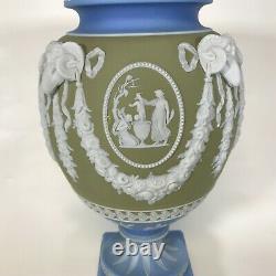 Grand Tri Couleur 19ème Siècle Wedgwood Jasperware Vase