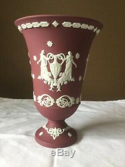 Grand Wedgwood Crimson Wine Jasper Ware Arcadian Vase 7.5 Haute