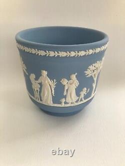 Grand pot en jaspe bleu Wedgwood en excellent état