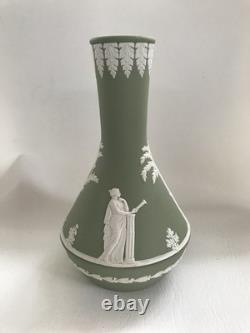 Grand vase à bouquet en jasperware vert Wedgwood en excellent état