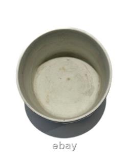 Grande Jardinière Antique en Jasperware Wedgwood Bleu Cobalt et Blanc