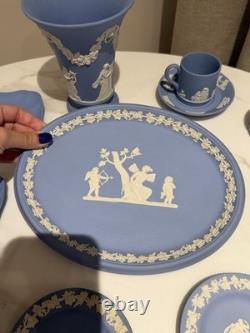 Grande collection de jaspe bleu Wedgwood vintage