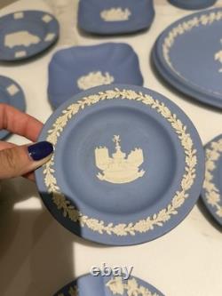 Grande collection de jaspe bleu Wedgwood vintage