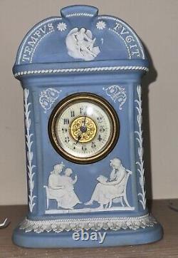 Horloge de cheminée en jaspe Wedgwood Tempus Fugit? Antique, Stoke