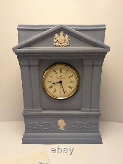 Horloge de jubilé d'or en jaspe bleu Wedgwood