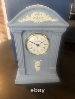 Horloge en jaspe Wedgewood