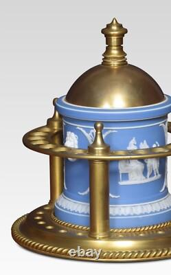 Humidor en jaspe Wedgwood bleu monté en laiton élégance classique