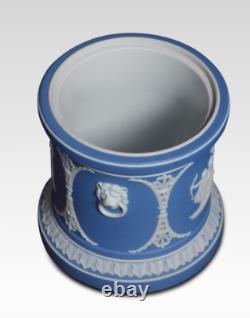 Humidor en jaspe Wedgwood bleu monté en laiton élégance classique