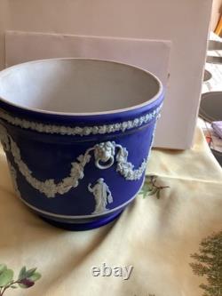 Jardinière / pot / vase en jaspe bleu foncé ancien Wedgwood