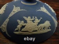 Jarre à tabac en jaspe Wedgwood bleu avec couvercle h14cm/5,5