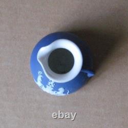 Jarretière MINIATURE en Jasperware COBALT BLUE de Wedgwood avec blason de WITHAM
