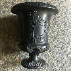 Joli 19ème Centime. Wedgwood Black Basalt Urn Ou Vase Avec Frise Classique