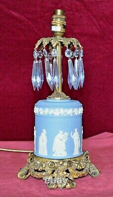 Lampe De Table Vintage Wedgwood Japserware & Brass Avec Lustres Bleus