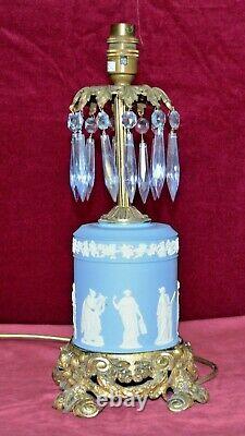 Lampe De Table Vintage Wedgwood Japserware & Brass Avec Lustres Bleus