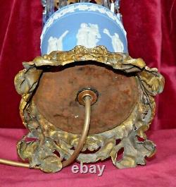 Lampe De Table Vintage Wedgwood Japserware & Brass Avec Lustres Bleus