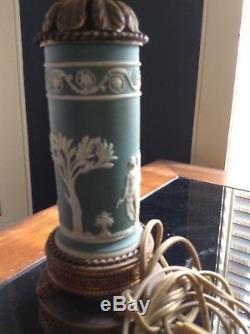 Lampe De Table Vintage Wedgwood Jasperware Blanc / Bleu Très Pâle