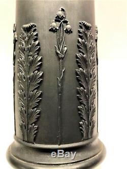 Lg (c. 1930) Wedgwood Basalt Black Jasperware 9-1 / 2 Acanthus Spill Vase Mint