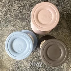 Lot de 3 vases Wedgwood Jasperware lilas, bleu et noir et vide-poche bleu canard – Très bon état