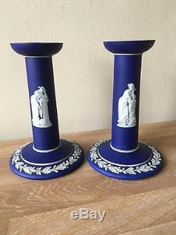 Lovely Early Wedgwood Jasperware Paire De Chandeliers Figurines Classiques