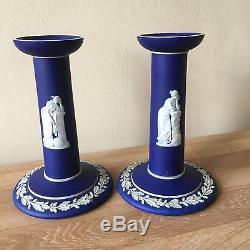 Lovely Early Wedgwood Jasperware Paire De Chandeliers Figurines Classiques